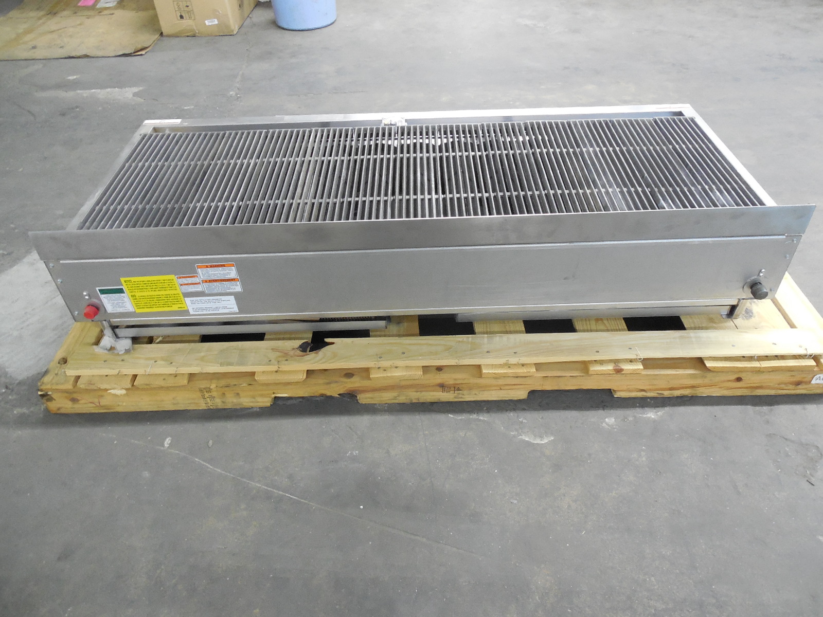 Vulcan VACB72 Charbroiler rear Discounted Vulcan restaurant cooking