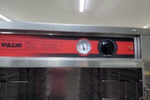 4098 Vulcan VHFA18 warming cabinet (4)