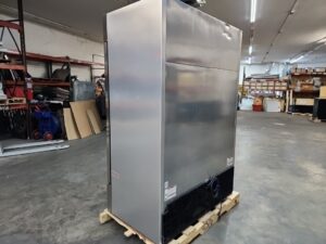 4300 True 2-Door Freezer T49F(1)