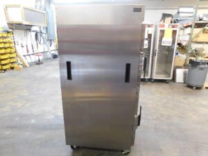 4319.05 Vulcan VBP15 insulated warming cabinet (2)