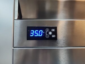 4420 Traulsen 4-door pass through refrigerator G20014P (3)