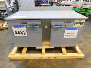 4482 Traulsen UHT60-ZCF-LR counter top refrigerator (1)