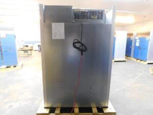 4471 Traulsen G22010 2- door freezer (4)