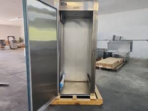 4609 Trauilsen roll-in warming cabinet AIH132H (3)