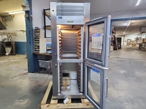 4611 Traulsen AH132WP Refrigerator (4)
