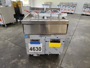 4630 Vulcan 2ER50AF-240 Electric Double Fryer with Filtration (2)