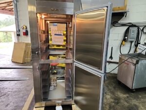 4703 Traulsen AHF132WP-HHG sheet pan warming cabinet pass through (6)