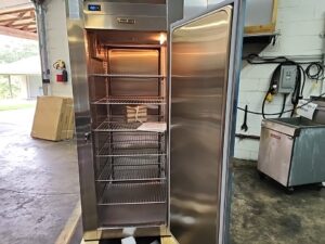 4704 Traulsen AHF132WP-FHS warming cabinet pass through (3)