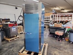 4704 Traulsen AHF132WP-FHS warming cabinet pass through (5)