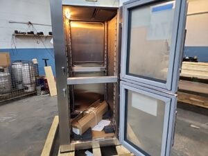 4716 Traulsen RH132WP refrigerator (3)