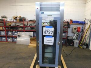 4722 Traulsen AHT132WPUT-FHG refrigerator (2)