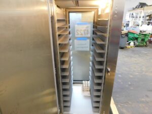 4722 Traulsen AHT132WPUT-FHG refrigerator (8)