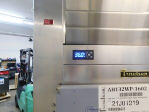4728 Traulsen Pass through refrigerator AHT132WPUT-FHG (4)