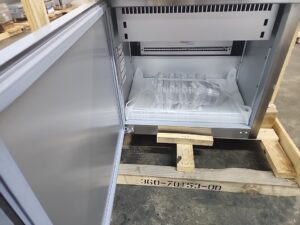 4880 Traulsen UPT328-L prep station refrigerator (5)