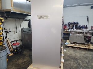 4887 Traulsen G31303 6-door freezer (6)