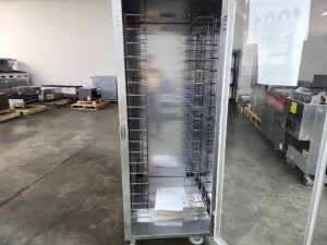 4901 Vulcan VHFA18 warming cabinet (3)