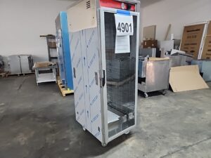 4901 Vulcan VHFA18 warming cabinet (9)