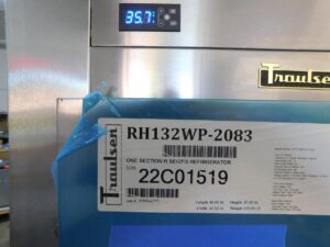 5061 Traulsen RHT132WPUT-HHS refrigerator (4)