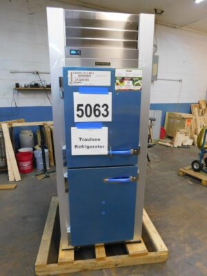 5063 Traulsen G10001 refrigerator (7)