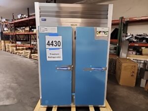 4430 Traulsen G20013 refrigerator (2)