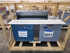 5051 Traulsen UPT6012LR refrigerated prep station (4)