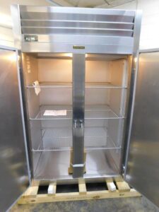 5071 Traulsen AHT232DUT-FHS Refrigerator (5)