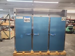 5075 Traulsen roll through AIH332LP-FHS warming cabinet (12)