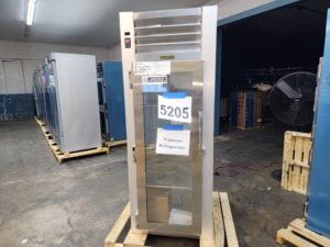 5205 Traulsen G11011 refrigerator (2)