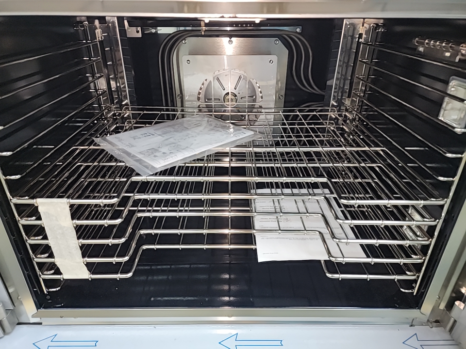 5409 Vulcan VC5ED Full Size Convection Oven, Awesome