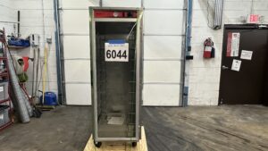 6044 Vulcan VP18 warming cabinet (2)