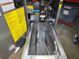 6053 Vulcan 1ER50DF-1 electric deep fryer with filtration (11)