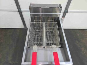 6053 Vulcan 1ER50DF-1 electric deep fryer with filtration (3)
