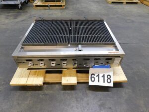 6118 Vulcan VACB47-101 radiant charbroiler (5)