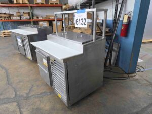 6132 Traulsen TB046SL2S refrigerated prep station (3)