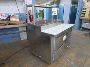 6132 Traulsen TB046SL2S refrigerated prep station (5)