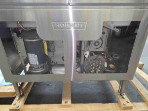 6157 Hobart CL44ENVL Conveyor dishwasher (3)