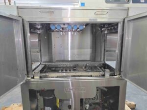 6157 Hobart CL44ENVL Conveyor dishwasher (4)