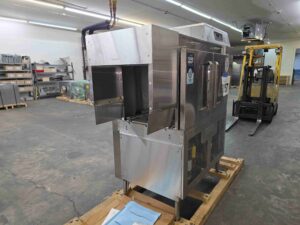 6157 Hobart CL44ENVL Conveyor dishwasher (7)