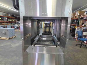 6157 Hobart CL44ENVL Conveyor dishwasher (8)