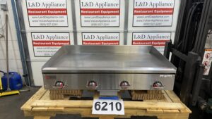 6210 WEG48E-1 Wolf 48 electric griddle (3)