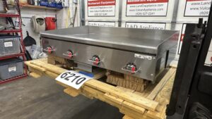 6210 WEG48E-1 Wolf 48 electric griddle (7)