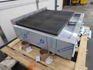 6213 Vulcan VACB36 radiant charbroiler grill (8)