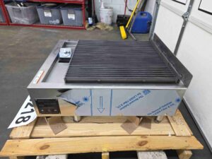 6218 Vulcan VACB25 radiant charbroiler (16)