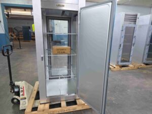 5868 Traulsen G16052 pass thru refrigerator (2)
