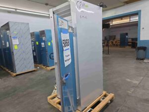 5868 Traulsen G16052 pass thru refrigerator (3)