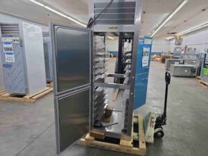 5870 Traulsen RHT132NPUT-HHS pass thru refrigerator (1)