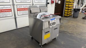 6389 Vulcan 2GR45MF-1 deep fryer with filtration (1)