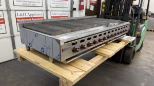 6392 Wolf ACB72-101 charbroiler (2)