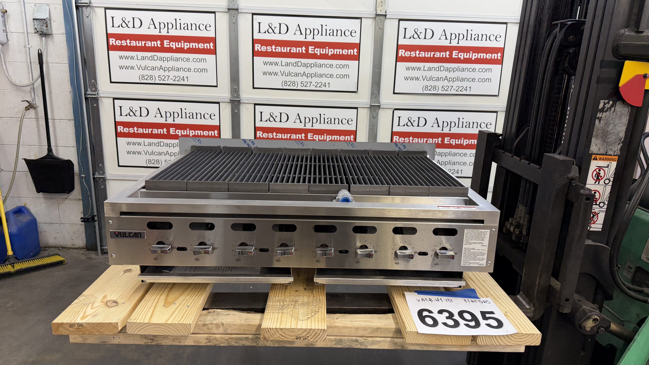 6395 Vulcan VACB47-101 charbroiler (3)
