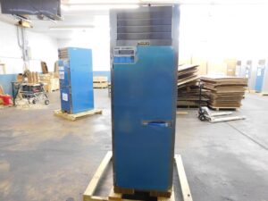 5873 Traulsen AHT132NPUT-FHS Cooler (7)